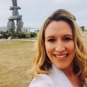 Meet your Posher, Genevieve